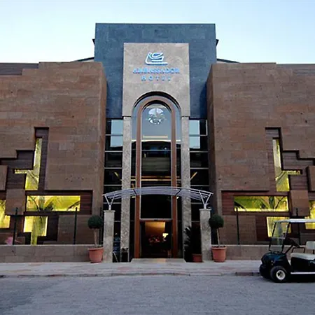 Ambassador Plaza ケメル